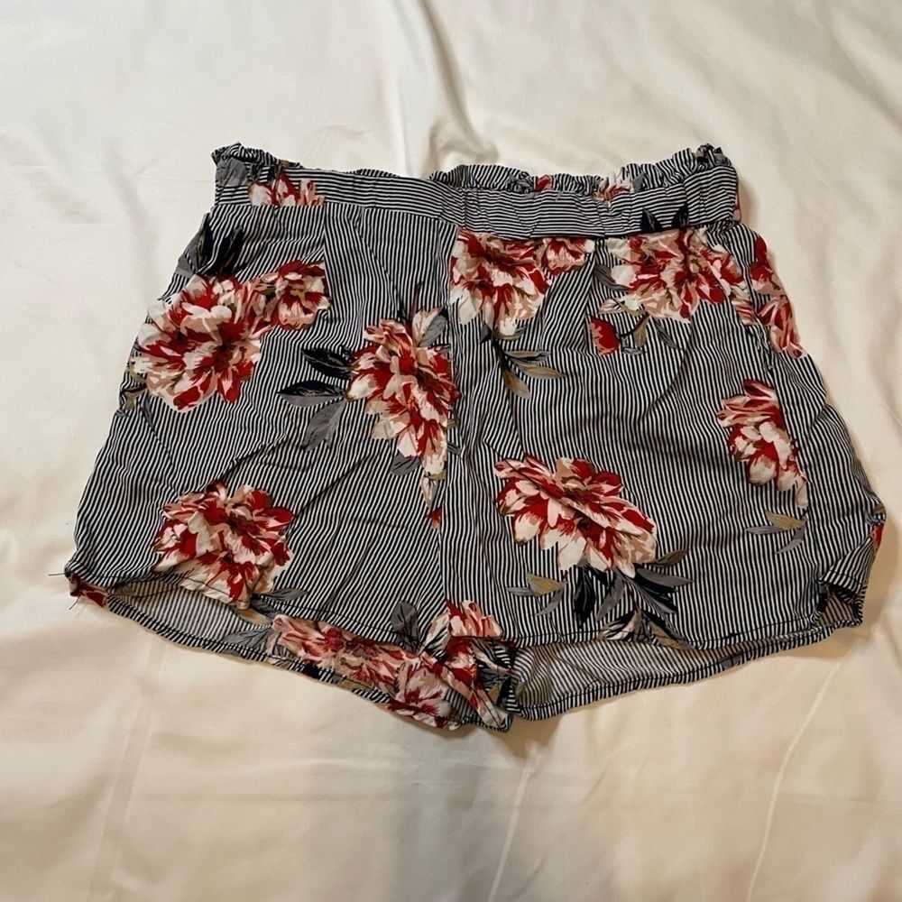 Miss Selfie size medium floral stripped high waisted shorts